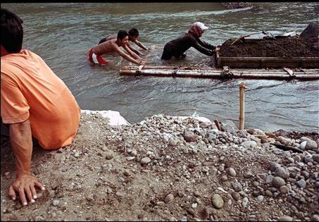 10_sand-rafting.jpg
